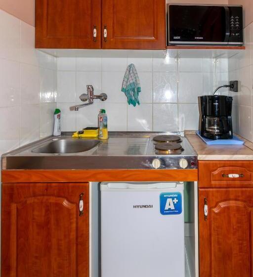 ペンション Kék Lagúna Vendégház