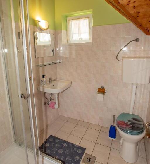 ペンション Kék Lagúna Vendégház