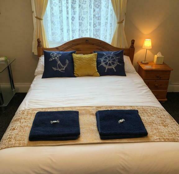 بنسيون Knighton Lodge