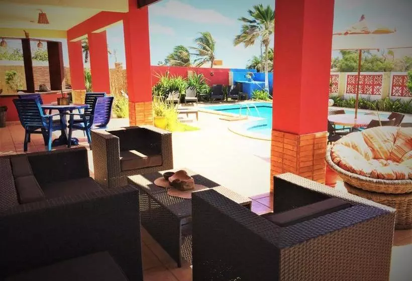 ペンション Pousada Flamboyant Village