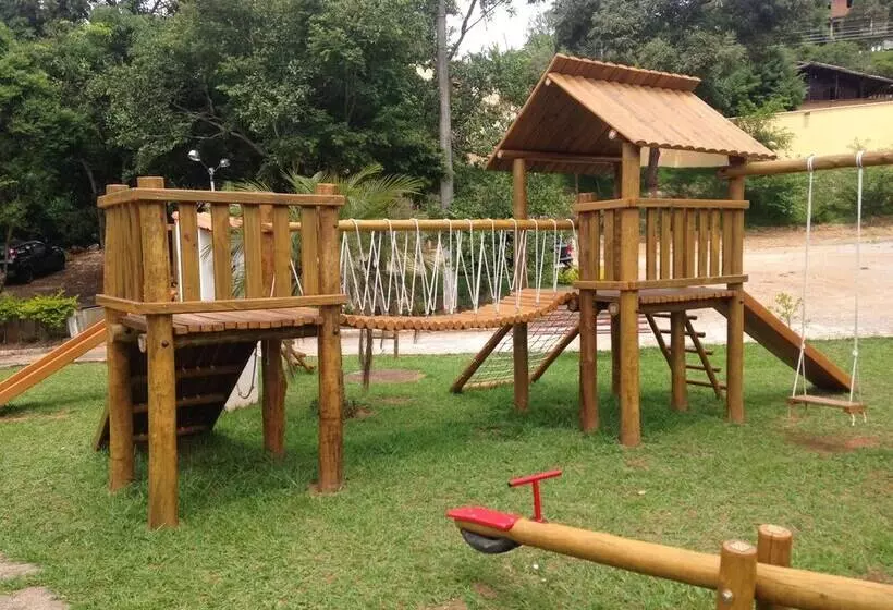 ペンション Pousada Le Sapê