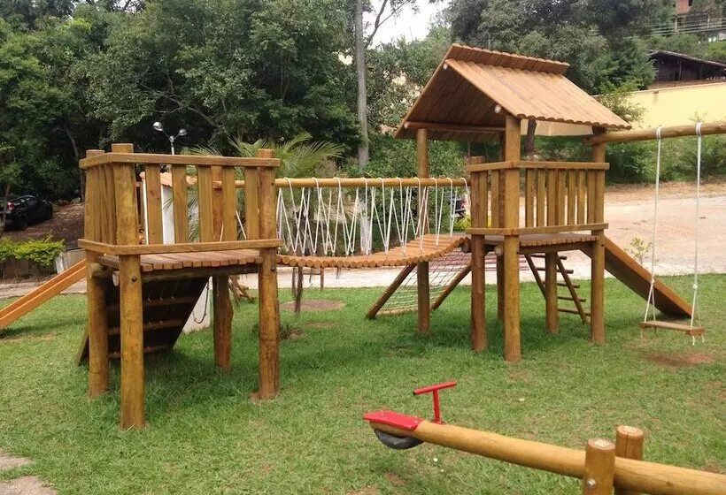 ペンション Pousada Le Sapê