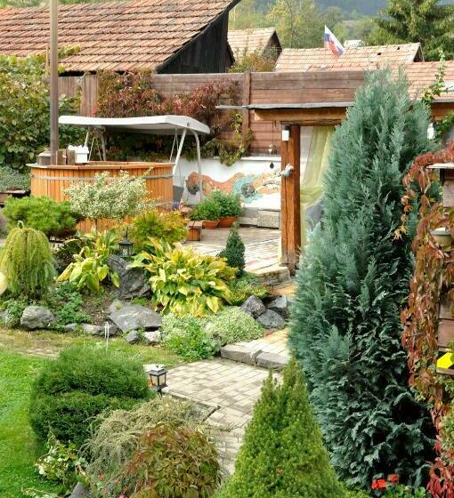 بنسيون Villa De Likua