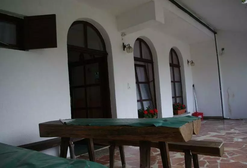 ペンション Horváth Kert Vendégház