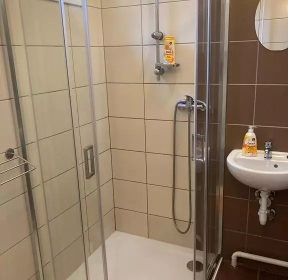 ペンション Kurca Parti Vendégház