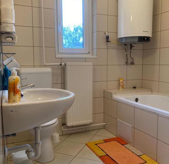 بنسيون Kurca Parti Vendégház