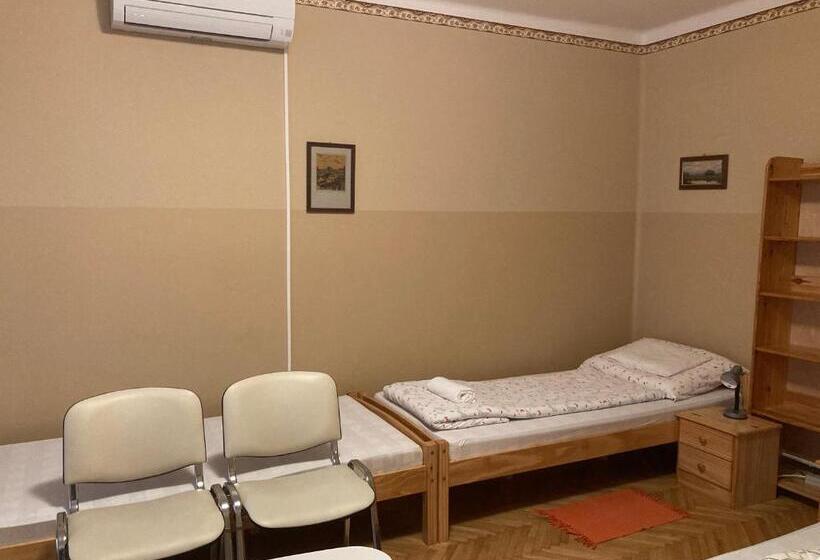 بنسيون Kurca Parti Vendégház