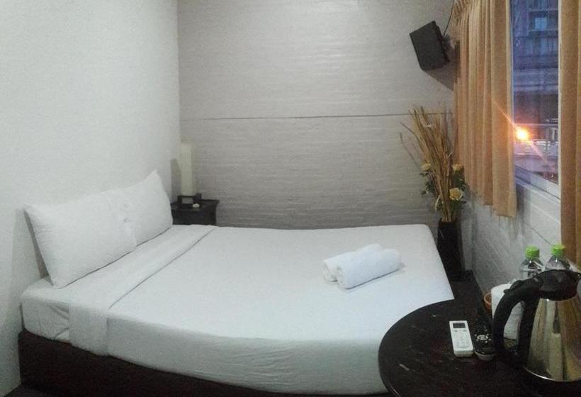 Pensão Pink Guest House