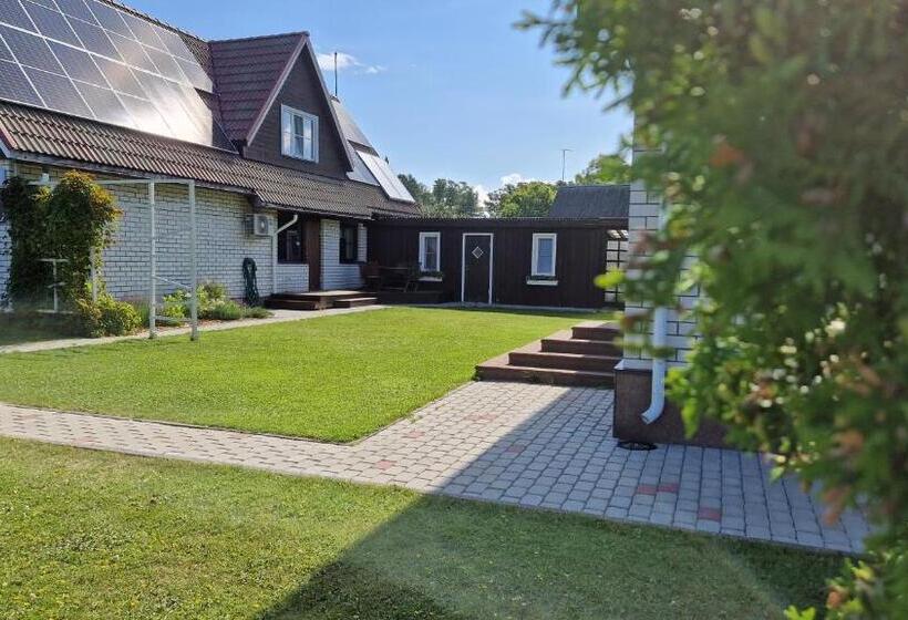 پانسیون Tiigi Accommodation