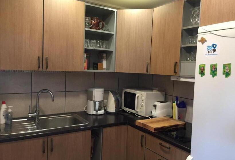 پانسیون Tiigi Accommodation