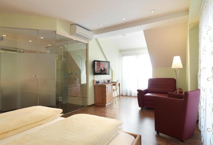 Pensionat Weingut Skoff Original