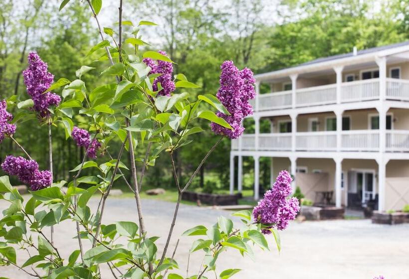 ユースホステル 506 On The River Inn Woodstock