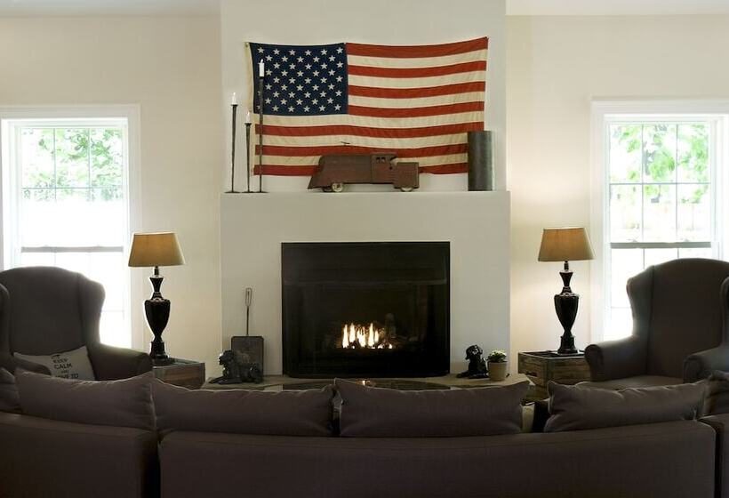 ユースホステル 506 On The River Inn Woodstock