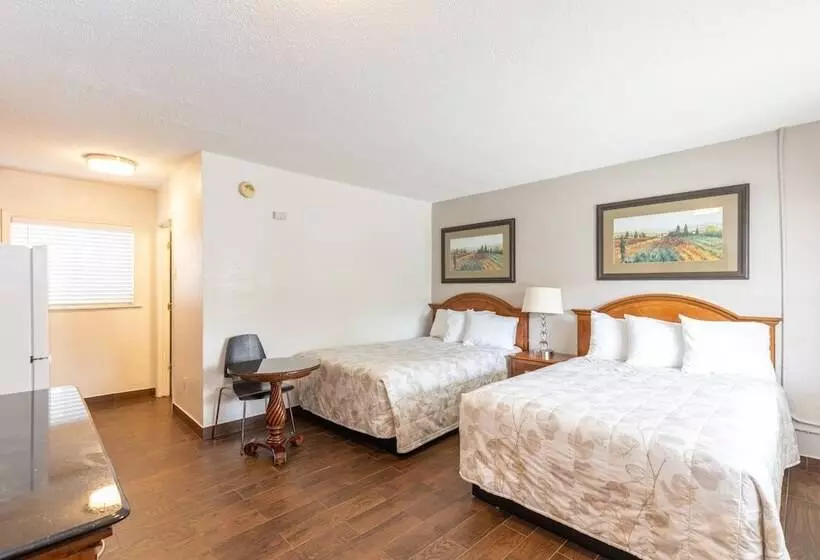 Retkeilymaja Vineyard Valley Inn