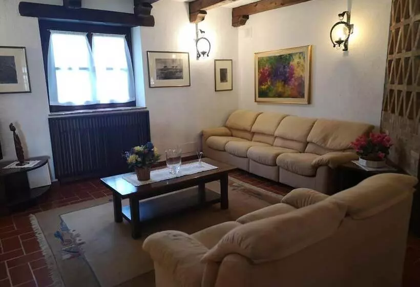 Hotelli Agriturismo Casa Shangri La