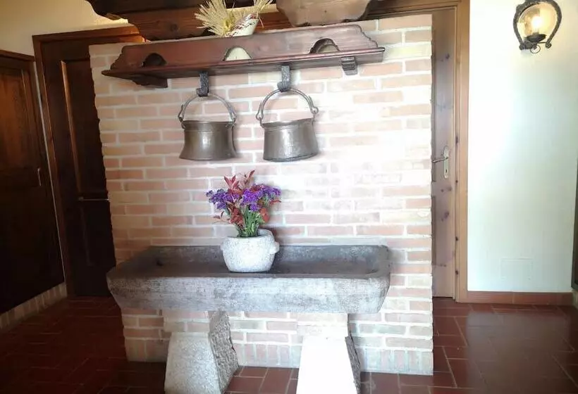 Hotelli Agriturismo Casa Shangri La