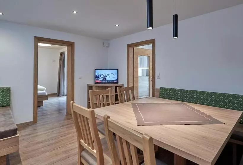 Hotelli Appartment Ransburggut