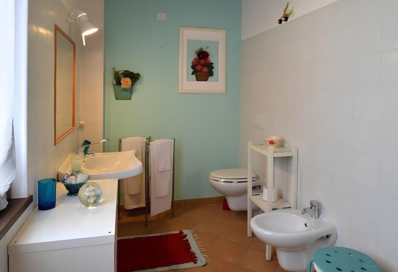 فندق Il Laghello Di Amina