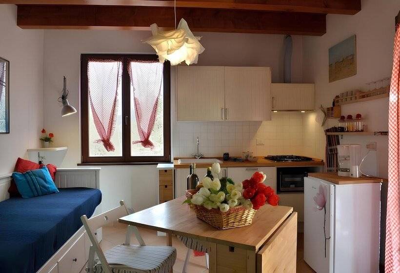 فندق Il Laghello Di Amina