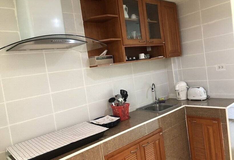 פנסיון Joy House Jomtien Beach