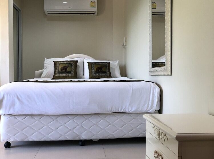 פנסיון Joy House Jomtien Beach