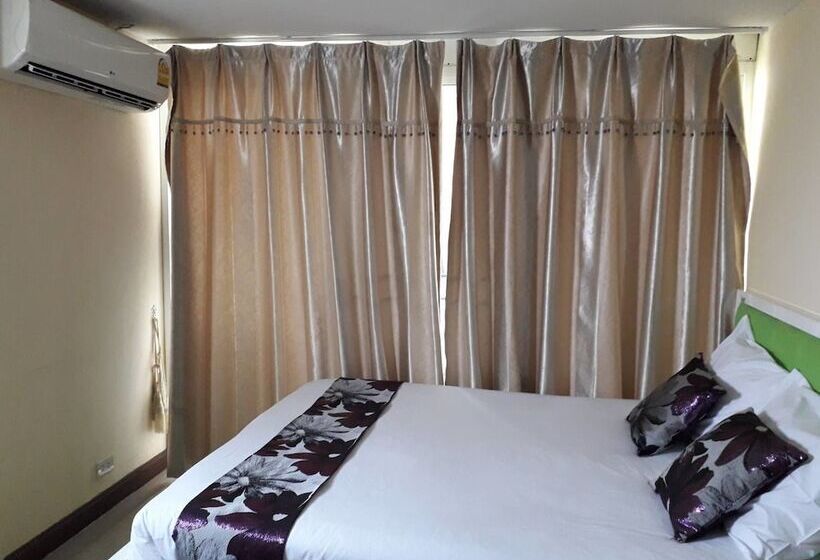 פנסיון Joy House Jomtien Beach