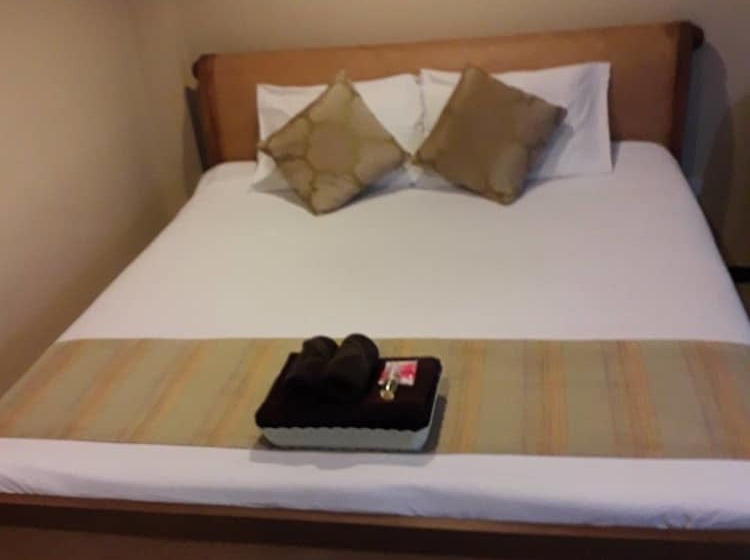 פנסיון Joy House Jomtien Beach