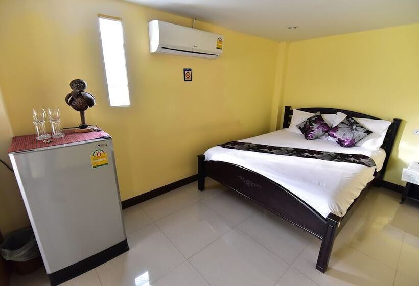 פנסיון Joy House Jomtien Beach