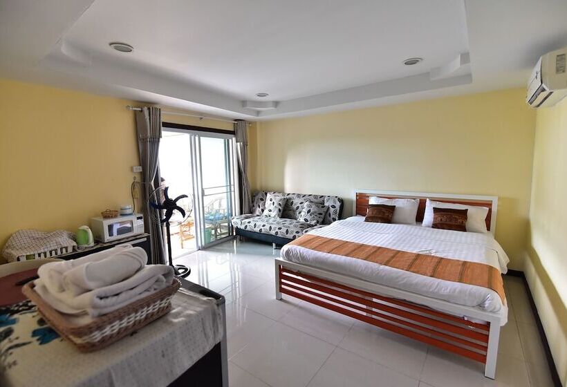 פנסיון Joy House Jomtien Beach