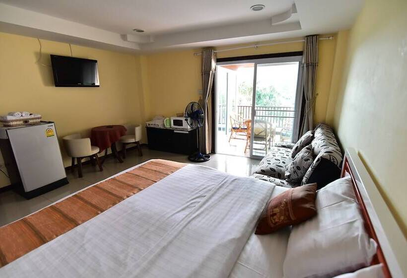 פנסיון Joy House Jomtien Beach