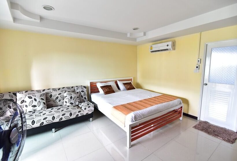 פנסיון Joy House Jomtien Beach