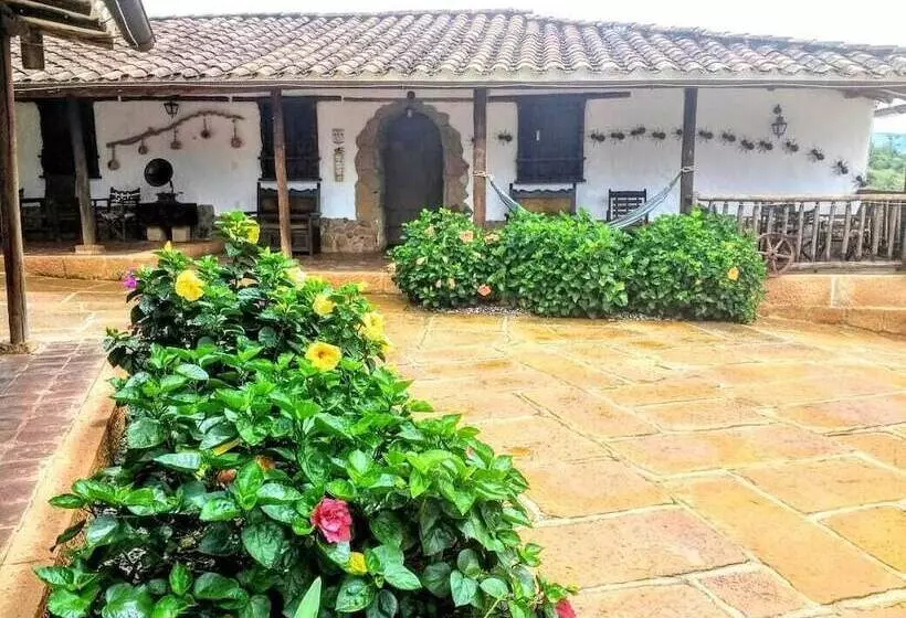 ペンション La Loma Hotel Barichara