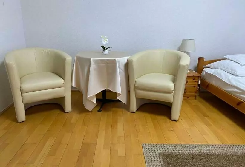 ペンション Part Cafe Residence