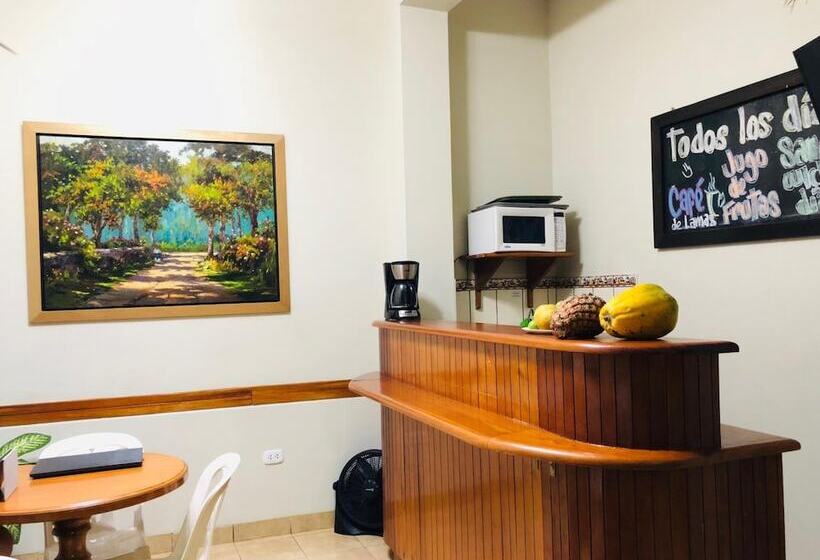 膳宿费 Sol De Selva Hostal