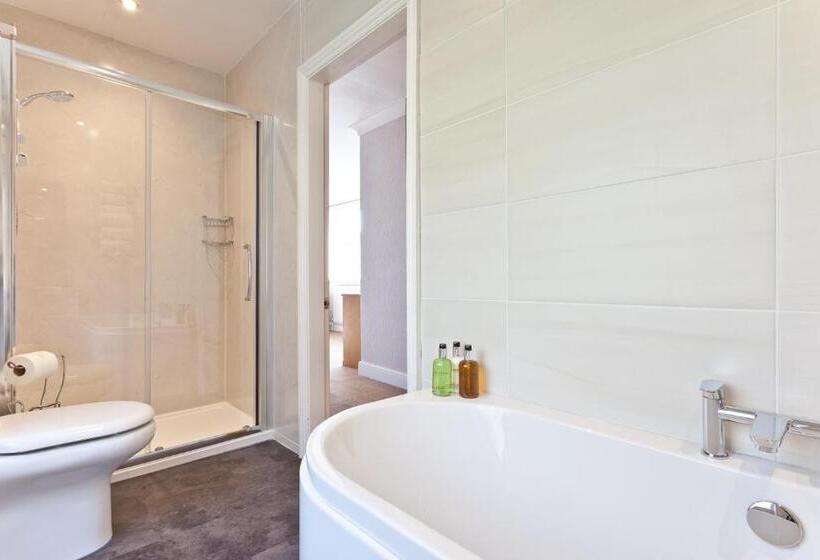 膳宿费 The Glen Guest House