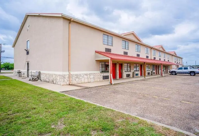 ホテル Texan Inn By Oyo Beeville Us 181