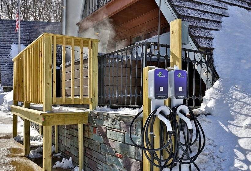 فندق The Birch Ridge: English Gentleman S Room #9   King Suite In Killington, Vermont. Hot Tub. 1 Bedroom