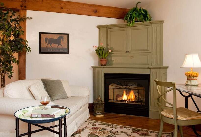 הוסטל Stonecroft Country Inn