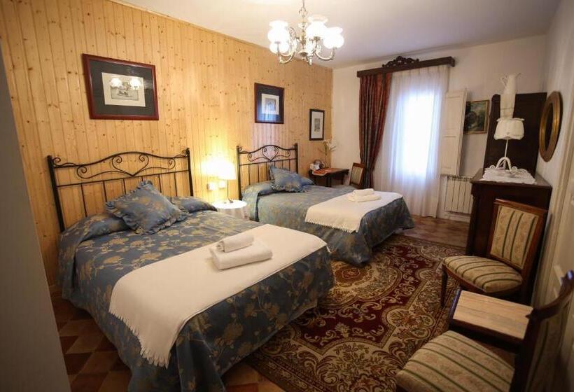 Пансион Casa Rural La Casona