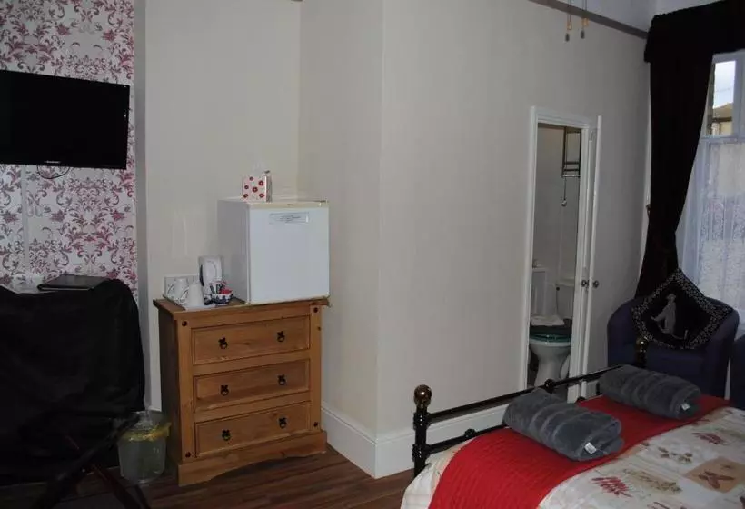 ペンション Somerton Guest House