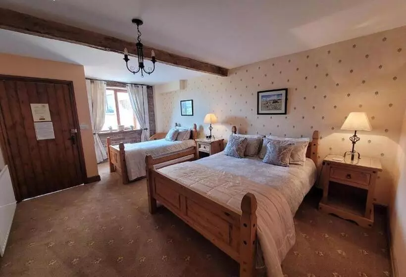 ペンション The Ginney Country Guest House
