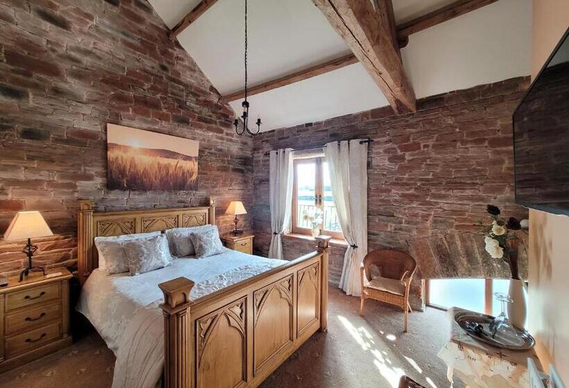 بنسيون The Ginney Country Guest House