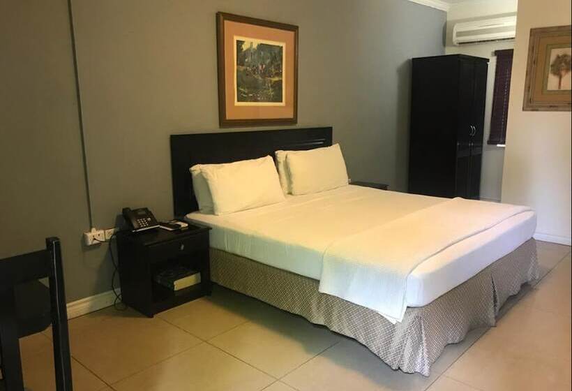 هاستل Palms Hotel Trinidad