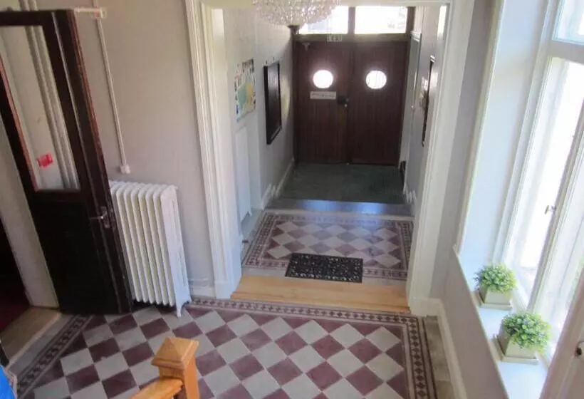 Retkeilymaja Värdshuset Engelbrekt