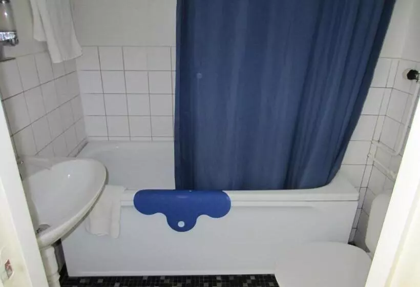 Retkeilymaja Värdshuset Engelbrekt