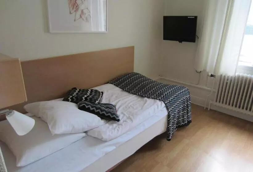 Retkeilymaja Värdshuset Engelbrekt