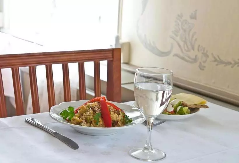 Retkeilymaja Värdshuset Engelbrekt