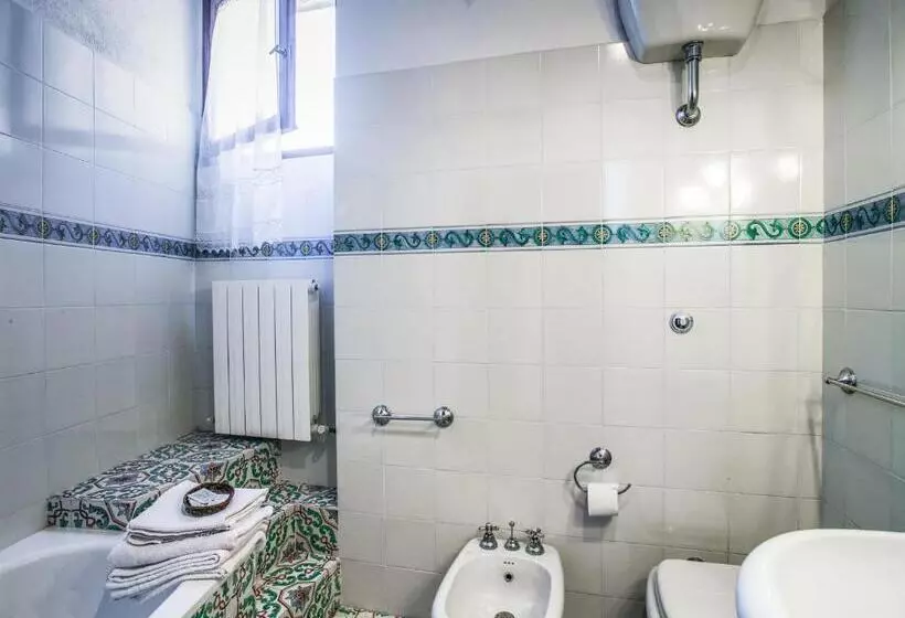 ホテル Agriturismo Malpensata