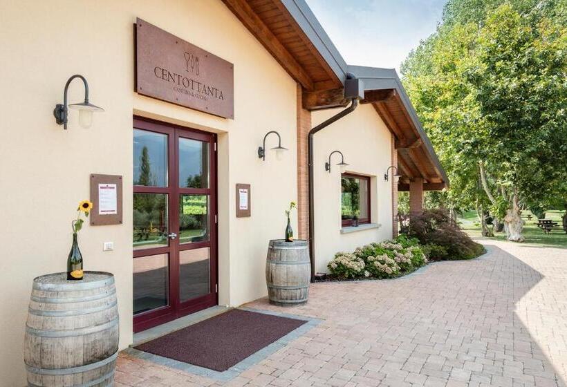 בית מלון כפרי Cascina Clarabella