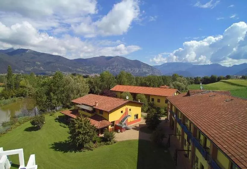 ホテル Cascina Clarabella